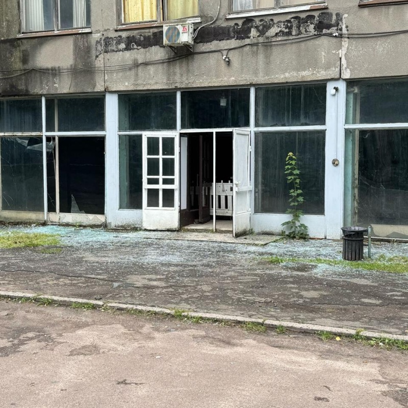 російський обстріл пошкодив Національну кіностудію Довженка