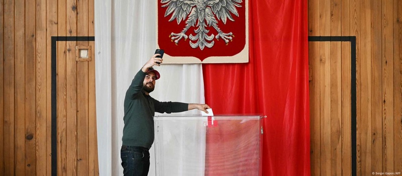 Президентські вибори в Польщі: Тшасковський проти Навроцького