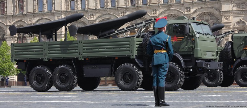 Зеленський запровадив санкції проти виробників дронів у рф