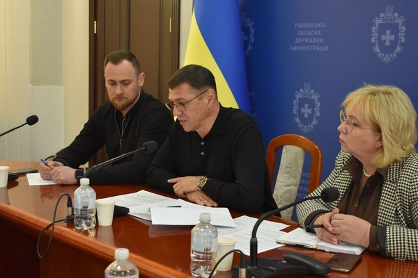 Рівненщина обговорила викладання «Захисту України» у школах