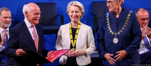 Урсула фон дер Ляєн отримала премію Карла Великого 2025