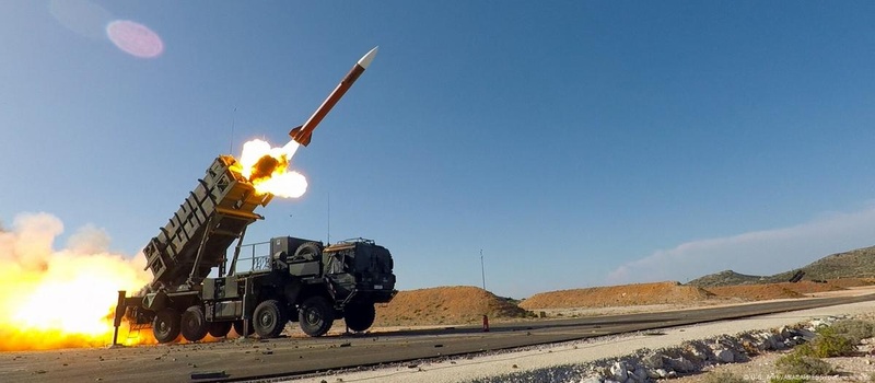 США призупинили постачання зброї Україні: що далі?
