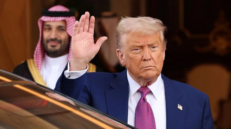 Трамп підписав угоди на $2 трлн під час поїздки до Перської затоки
