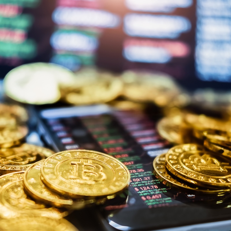 Bitcoin досяг $100 000: прогнози аналітиків Standard Chartered