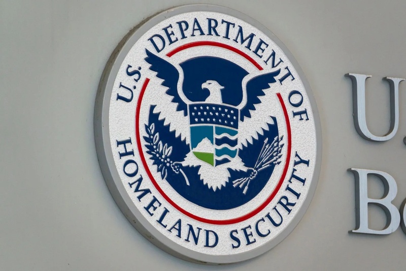 Депортація іммігрантів: нові рішення DHS для кубинців, гаїтян