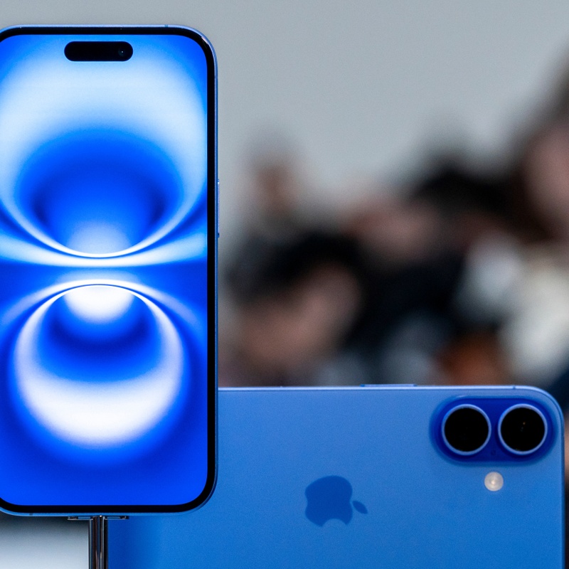 Apple переносить виробництво iPhone до Індії через торгову війну