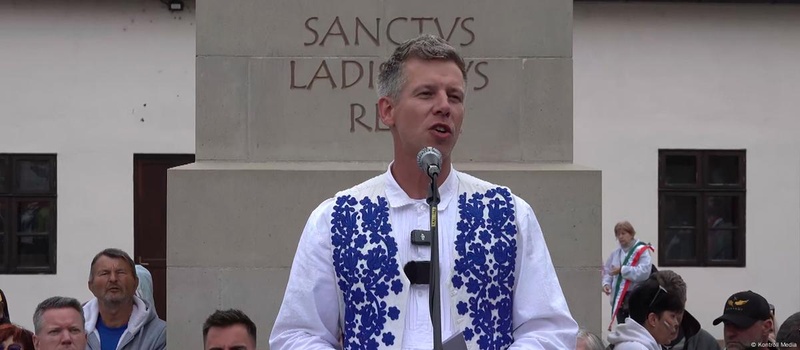 Петер Мадяр завершив марш до Орадя, закликаючи до змін в Угорщині