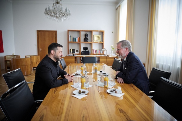 Зустріч Зеленського та Фіали: оборона, економіка, гуманітарка
