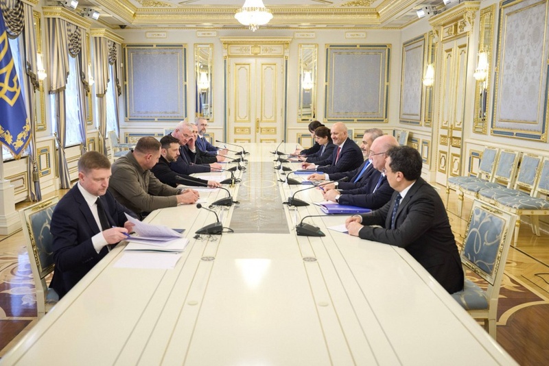 Зустріч Зеленського з міністром закордонних справ Туреччини