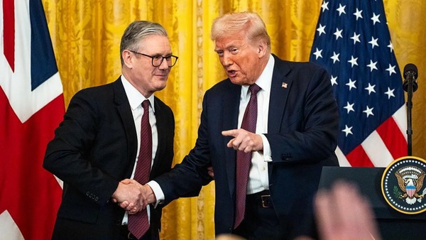 Трамп тимчасово звільнив Великобританію від нових тарифів