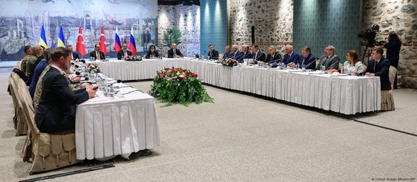 путін відмовився від переговорів у Стамбулі: думка українців