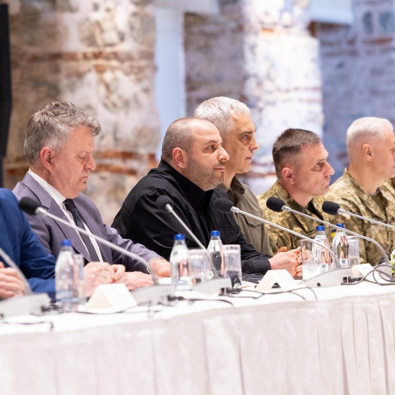 Переговори України та росії: обмін полоненими та вогонь