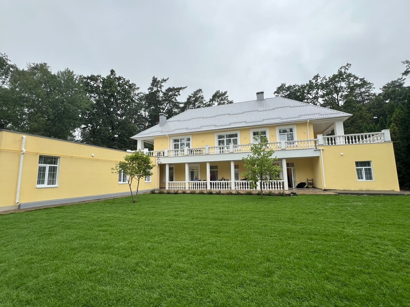 Новий пансіонат для людей похилого віку в Україні