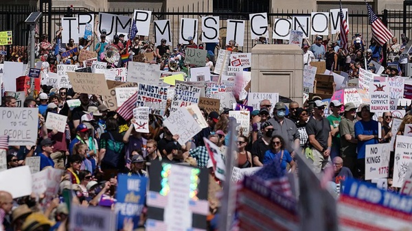 Протести проти Трампа: тисячі вийшли на вулиці США