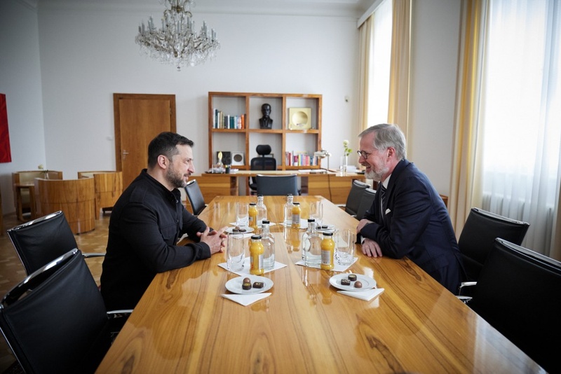 Зустріч Зеленського та Фіали: оборона, економіка, гуманітарка