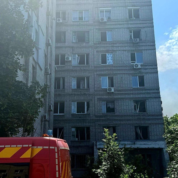 Ракетний удар по Дніпру: загиблі та руйнування
