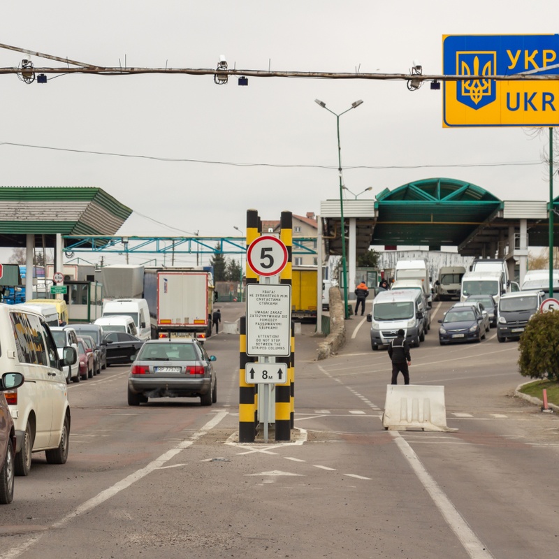 Сірий імпорт в Україні знизився до рекордних 11,6% у 2024 році