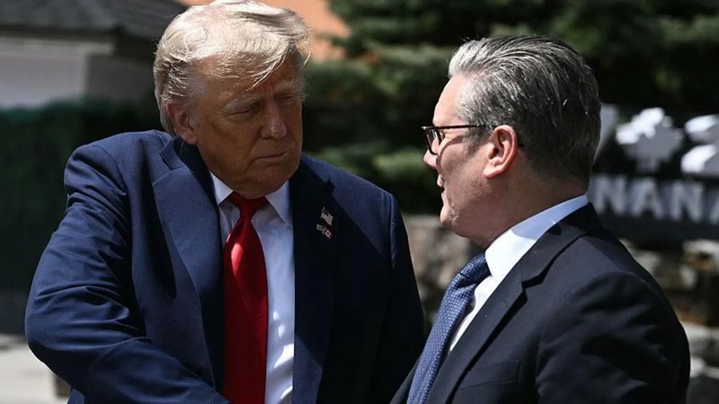 Трамп підписав угоду про зниження тарифів на автомобілі з Великобританії