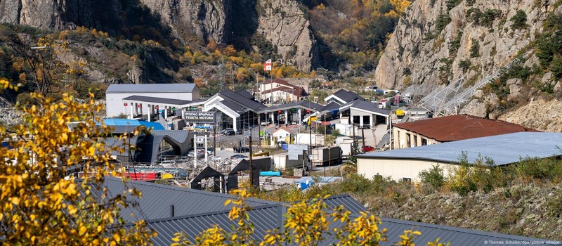 Грузія утримує українців на кордоні: нові вимоги та проблеми