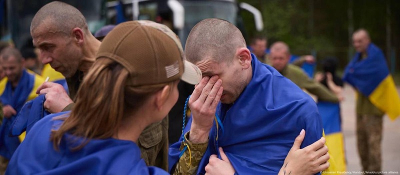 Обмін військовополоненими: 303 українських захисники повернулися додому