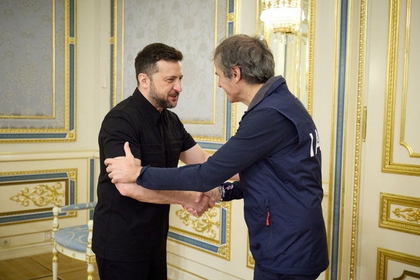 Зеленський зустрівся з Гроссі: безпека ядерних об'єктів в Україні
