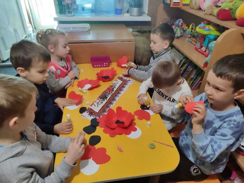 Майстер-класи «Мак пам’яті» для дітей Донеччини