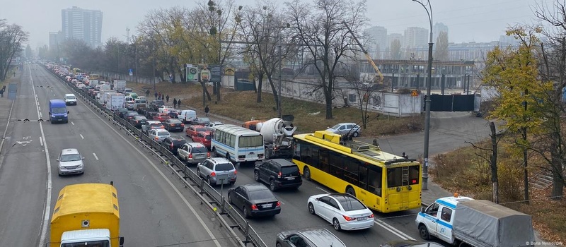 Громадський транспорт у Києві продовжить рух під час тривог