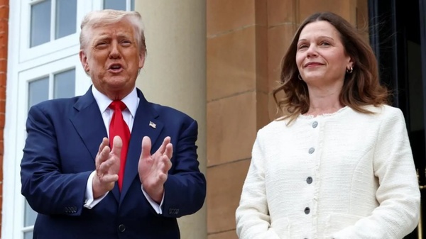 Трамп і Стармер: дипломатія на новому гольф-курсі в Шотландії