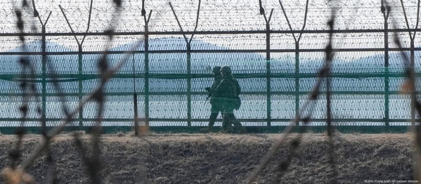 Демонтаж гучномовців на кордоні з Північною Кореєю