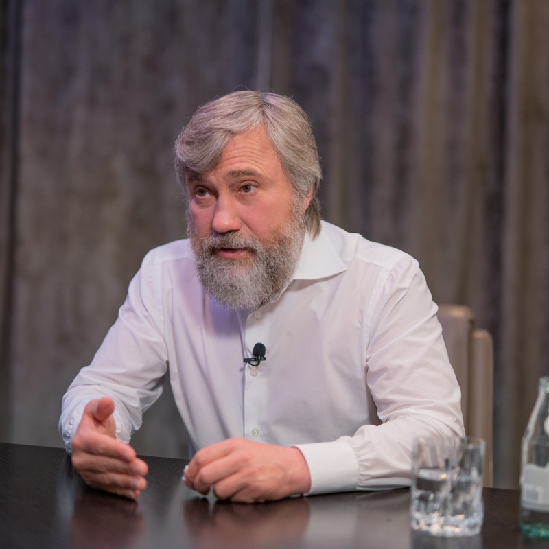 ДБР повідомило про підозру Вадиму Новинському у податкових злочинах