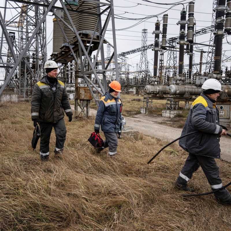 росія атакувала дронми підрозділ ДТЕК у Дніпропетровській області