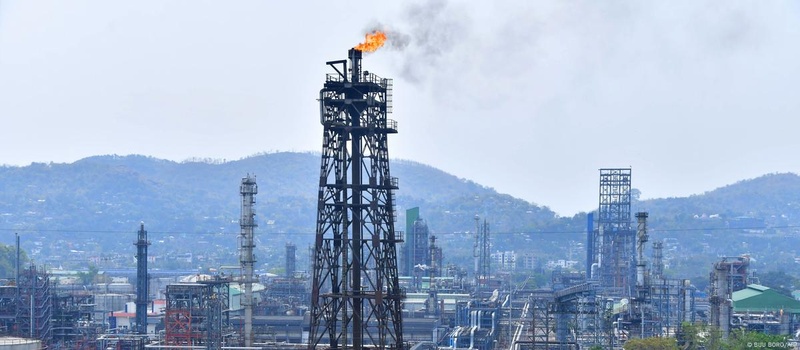 Індія зупинила закупівлі російської нафти через тиск Трампа
