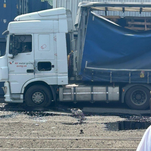 росія завдала ракетного удару по Одеському порту: загиблі та поранені