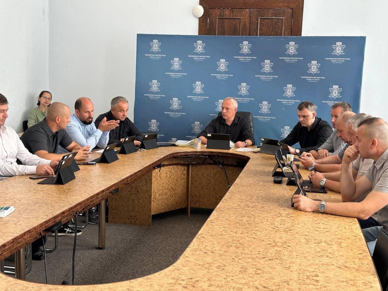 Чернівецька міська рада підтримала військових та освіту