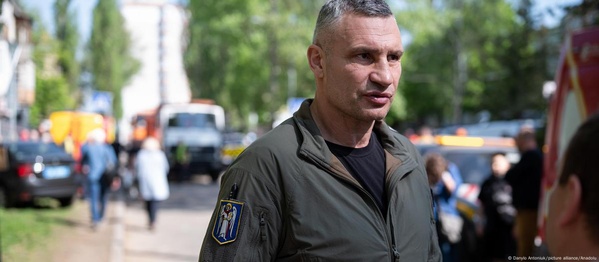 Кличко відсторонив Поворозника через скандал з святкуванням