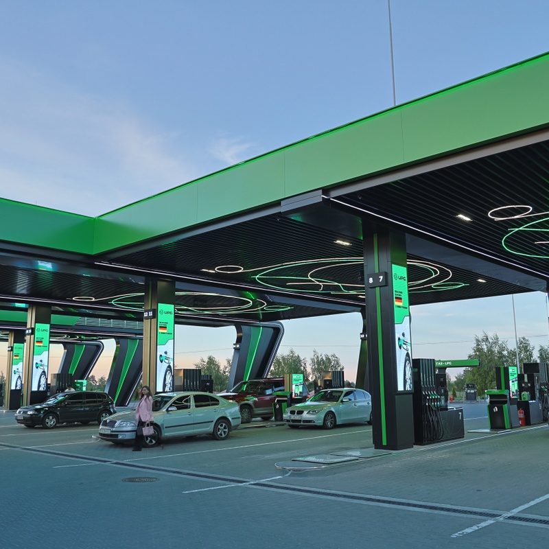UPG просить АМКУ дозволити оренду 200 АЗС в Україні