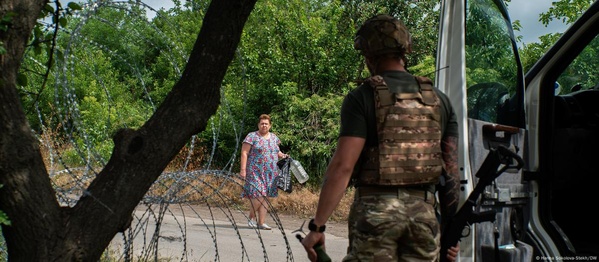 Евакуація з Костянтинівки: «Білі янголи» рятують людей