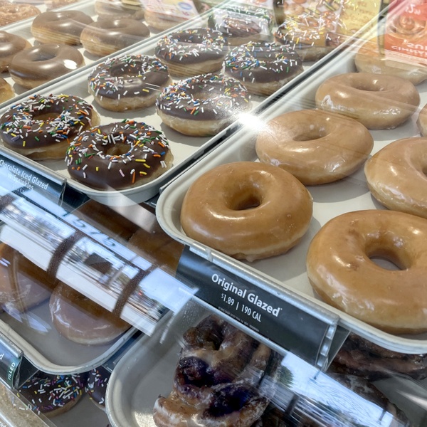 Спекулятивні акції GoPro та Krispy Kreme злетіли на Reddit
