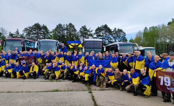 Повернення 205 українських Героїв з полону: важлива подія