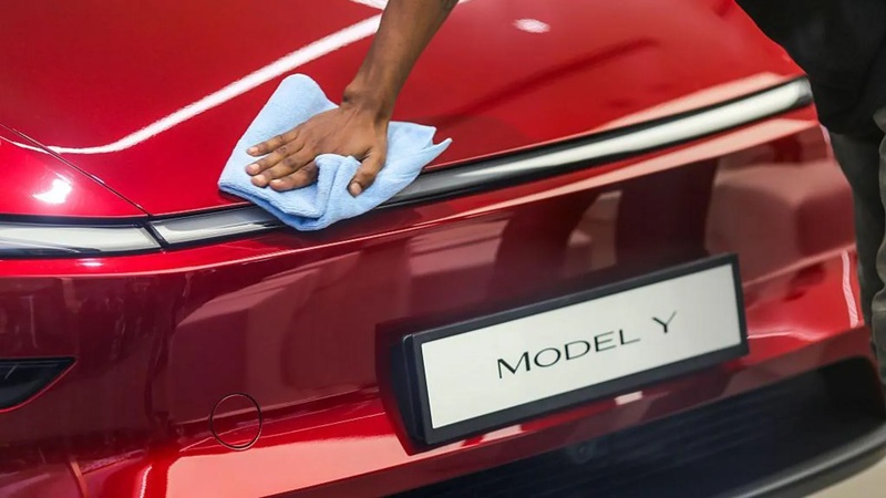 Tesla планує випускати дешевші автомобілі в Європі