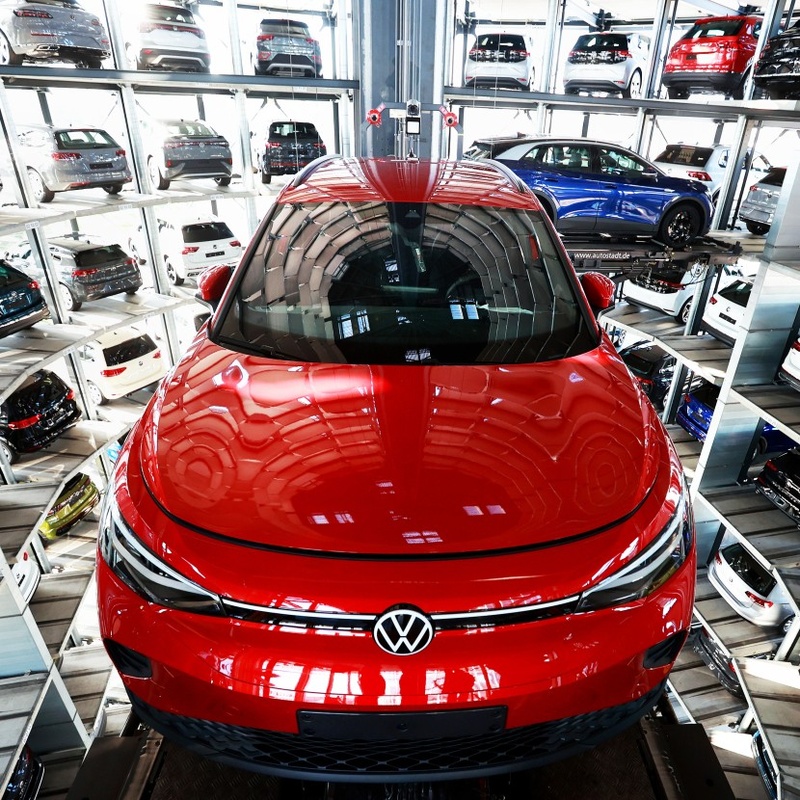 Volkswagen знизив прогноз через мита Трампа та витрати