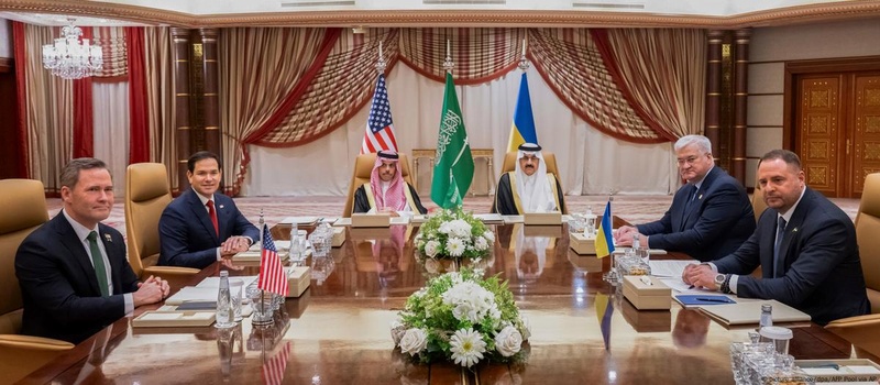 США та Україна обговорили 30-денне припинення вогню з РФ