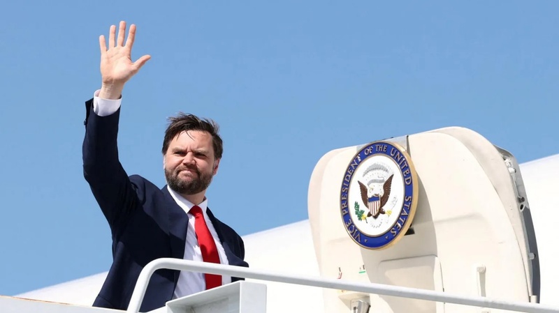Війна в Україні: Віцепрезидент США JD Vance про мирні переговори