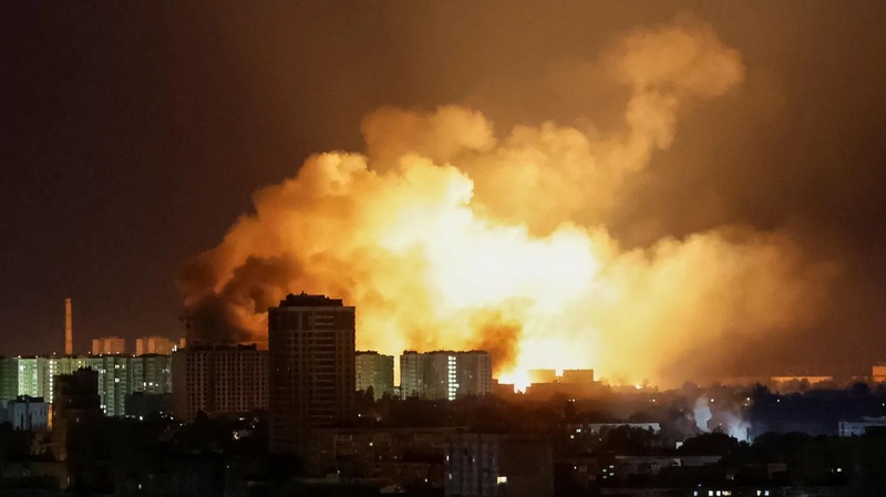 Київ під ударом: 14 постраждалих внаслідок атаки росії