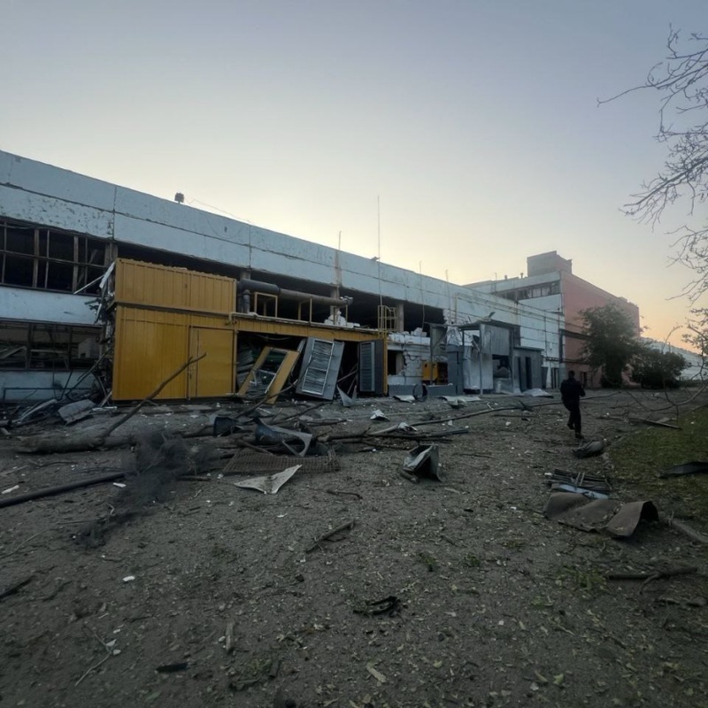 російський обстріл пошкодив Запорізький завод кольорових металів