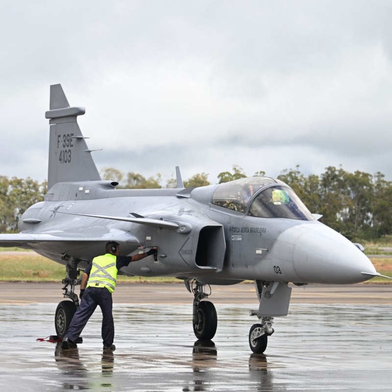 Винищувачі Saab Gripen E з ШІ: нова ера в авіації