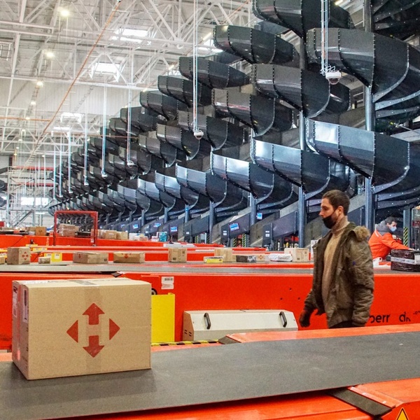 Нова пошта: дохід зріс на 22%, але прибуток знизився на 36,9%