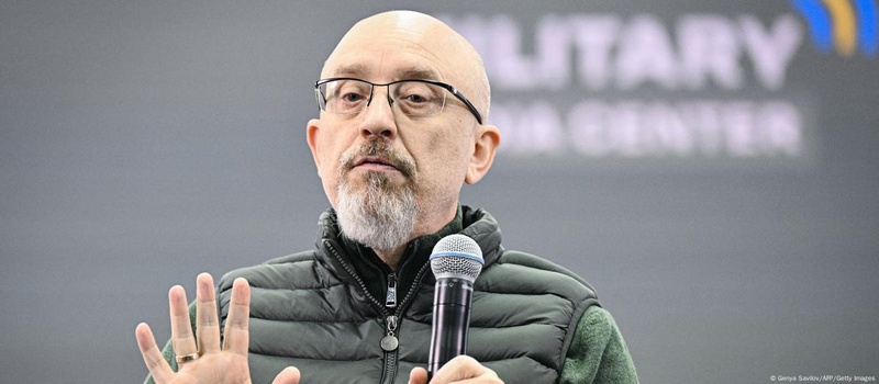 Обшуки у Резнікова: НАБУ розслідує закупівлі для армії