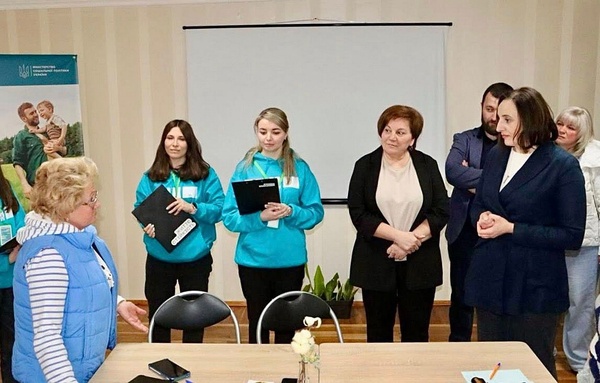 Візит Оксани Жолнович до Ніжинського району: підтримка соцсфери