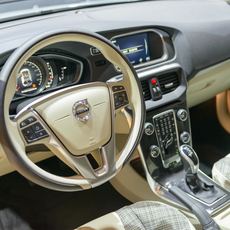 Volvo впроваджує ШІ-асистента Gemini від Google в автомобілі